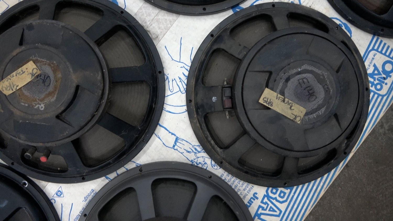 JBL E140 additional view